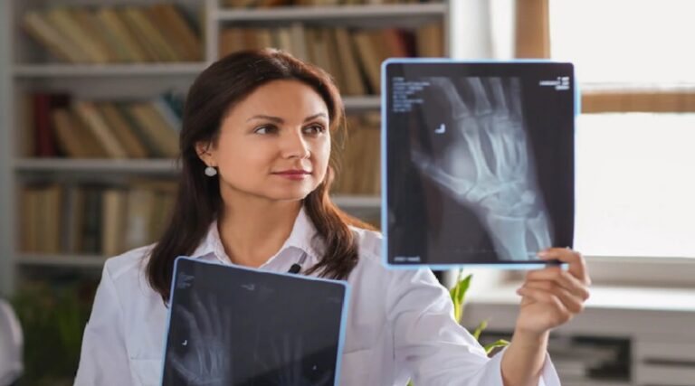 6 ways healthcare organizations can help the disruptive radiologist
