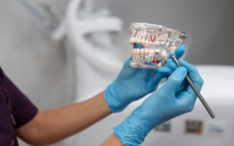 Curve Dental Enhances Practice Efficiency with Mango Voice AI-Powered Call Documentation